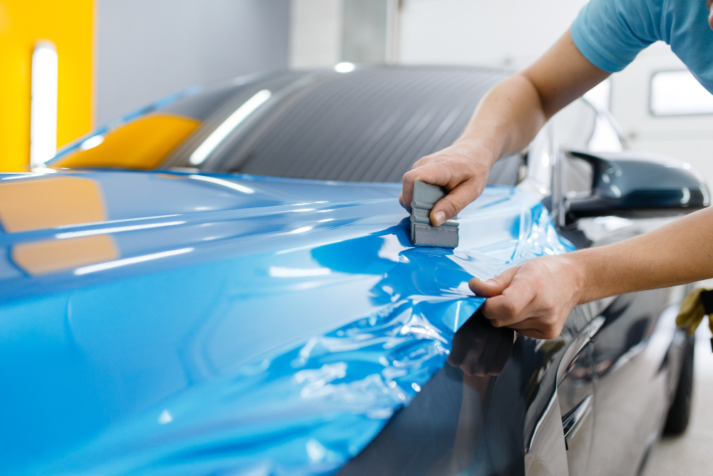 Cuáles son los beneficios de una envoltura de vinilo de coche? - SINO VINYL